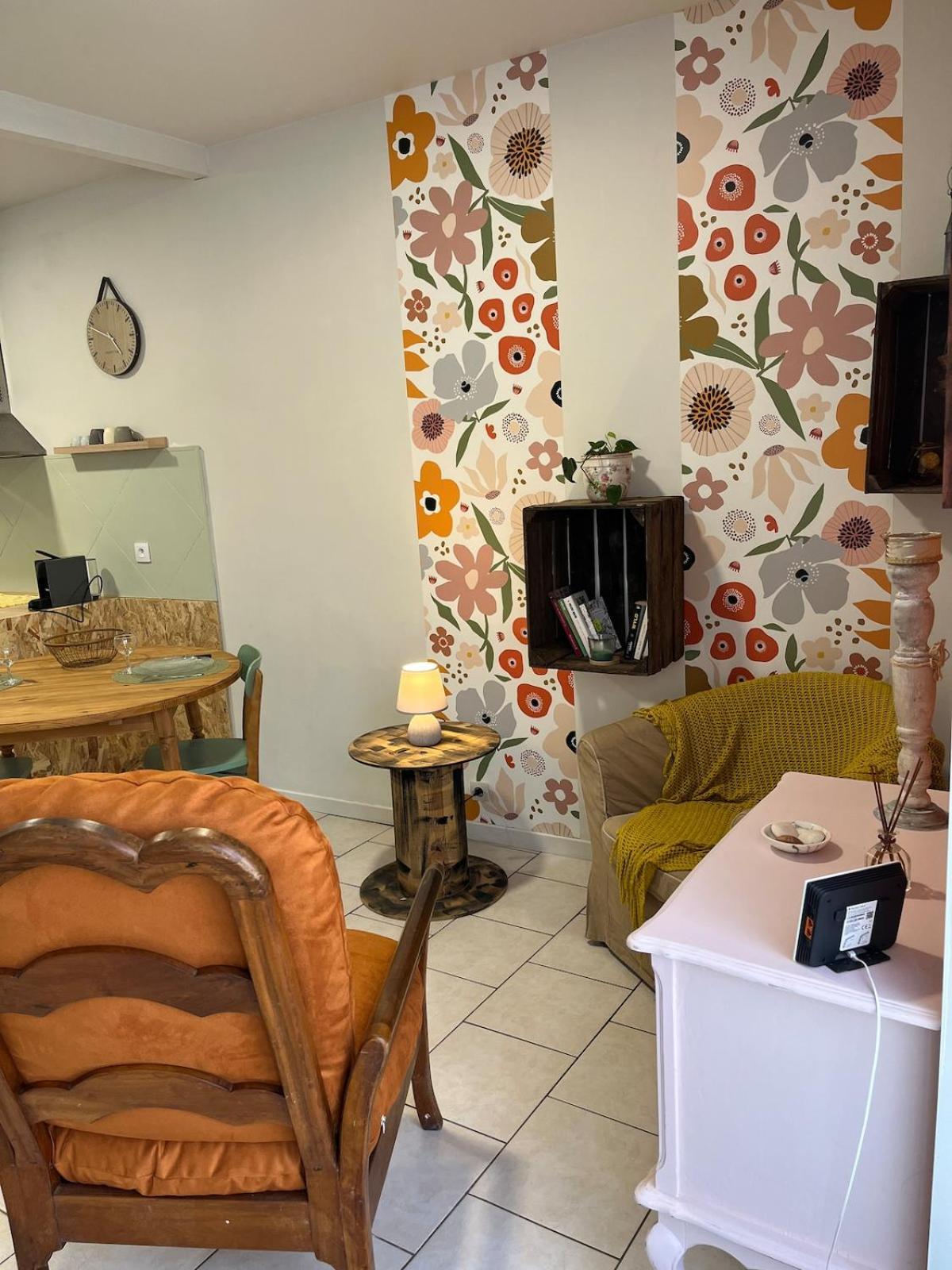 Logis En Perigord - Entre Bastides Et Vignobles - 2 Personnes Apartment Saint-Aubin-de-Lanquais Exterior photo